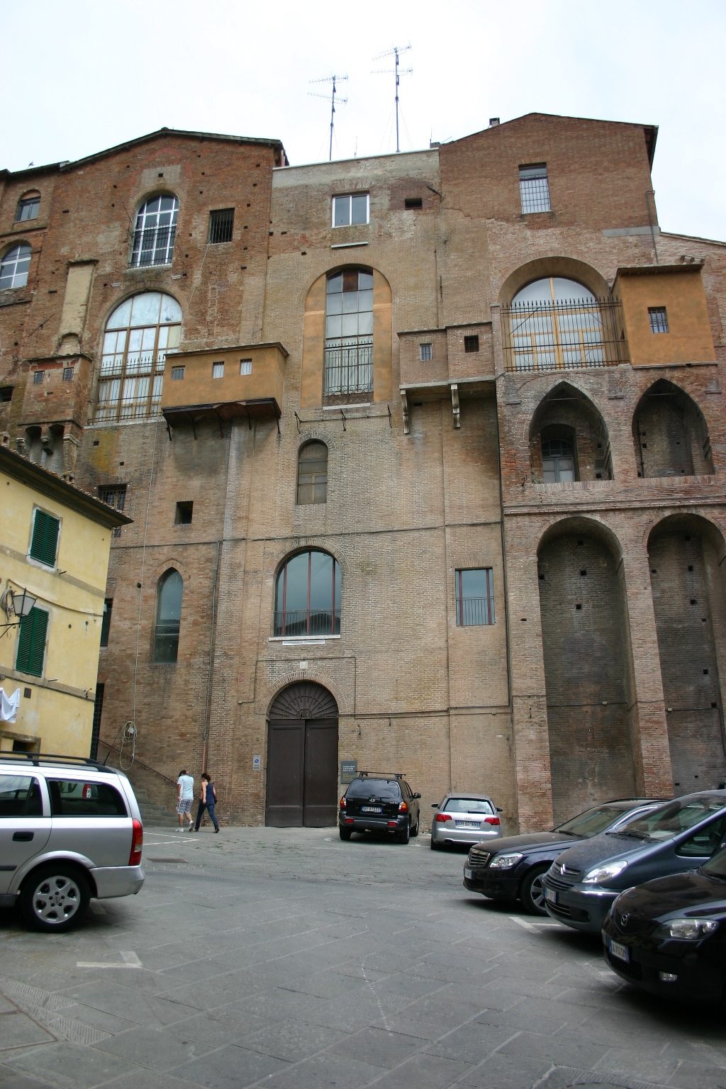 Santa%20Maria%20della%20Scala%2C%20Siena%2C%20Italy%20-%2003.JPG